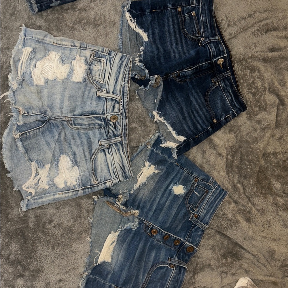 American Eagle bundle size 4, and one size 0 light jean shorts